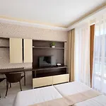 Harmony 2 Private 219 Apartman *