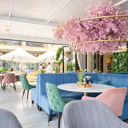 Harmony 2 Private 219 * 阳光海滩